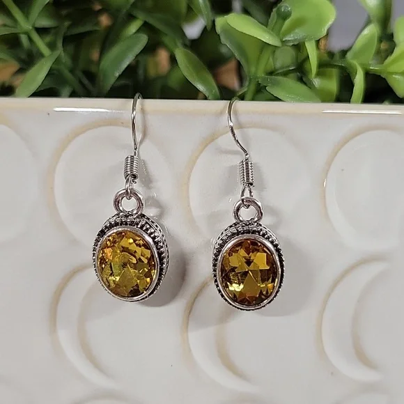 Imperial Topaz Vintage Style Earrings - Picture 5 of 5